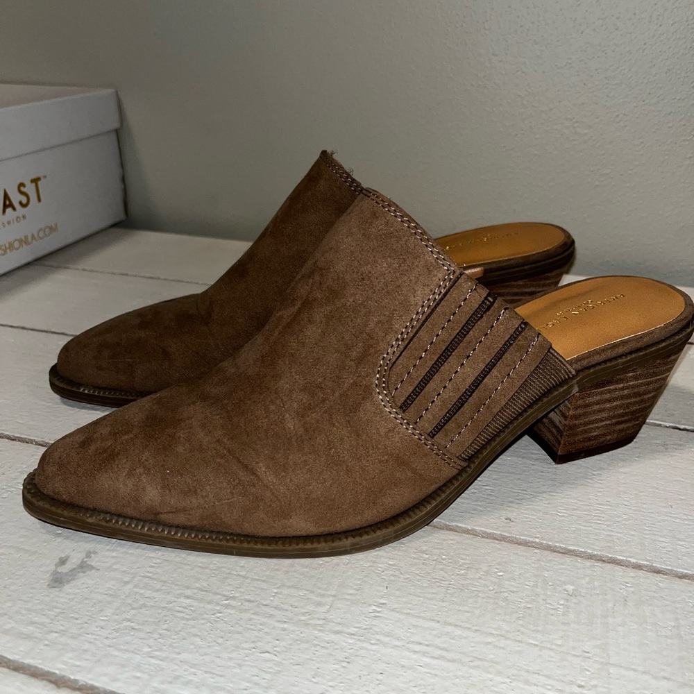 NEW American Eagle slip on shoes